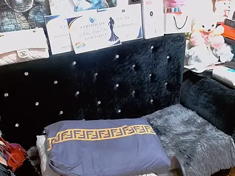 Tsyummydickx online show from 17, 7, 2026