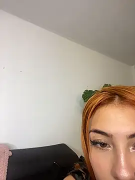 Snapshot of Isabella18_pink chatting on 11, 4, 2026 Isabella18 pink online show from 11, 4, 2026