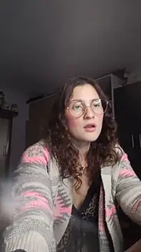 Snapshot of lindasyt chatting on 2, 3, 2026 lindasyt online show from 2, 3, 2026