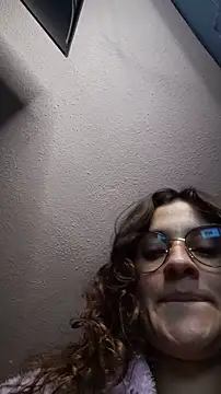 Snapshot of lindasyt chatting on 7, 3, 2026 lindasyt online show from 7, 3, 2026