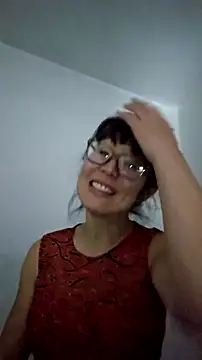 Snapshot of LeemaBean chatting on 18, 10, 2025 LeemaBean online show from 18, 10, 2025