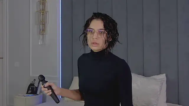 Snapshot of VioletAsh chatting on 26, 3, 2026 VioletAsh online show from 26, 3, 2026