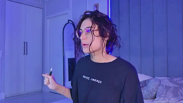VioletAsh online show from 1, 6, 2026