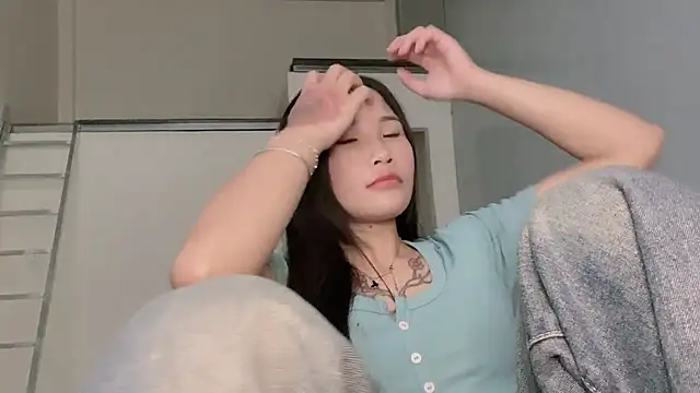 Snapshot of hello_mie chatting on 31, 3, 2026 hello mie online show from 31, 3, 2026