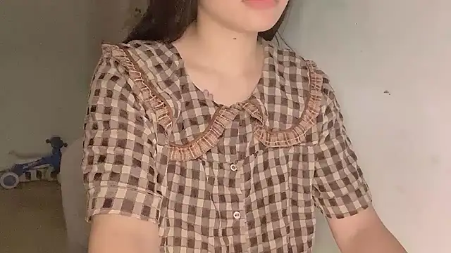 Snapshot of hello_mie chatting on 7, 5, 2026 hello mie online show from 7, 5, 2026