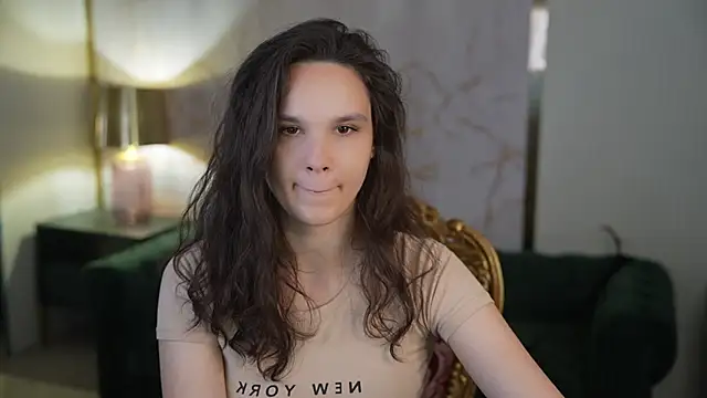 Snapshot of Cleo054 chatting on 6, 4, 2026 Cleo054 online show from 6, 4, 2026