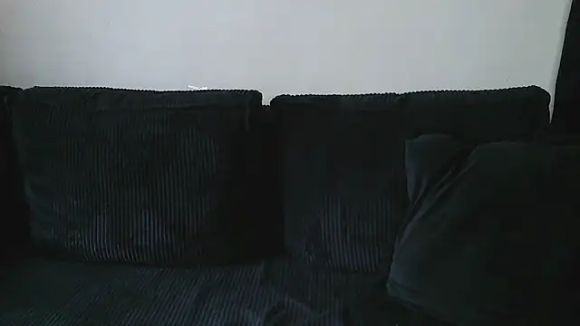   Leyla   online show from 11, 10, 2025