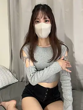 Snapshot of riri__nyan_o0 chatting on 10, 10, 2025 riri nyan o0 online show from 10, 10, 2025