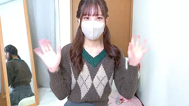 Snapshot of riri__nyan_o0 chatting on 5, 11, 2025 riri nyan o0 online show from 5, 11, 2025