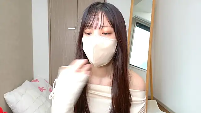 Snapshot of riri__nyan_o0 chatting on 4, 4, 2026 riri nyan o0 online show from 4, 4, 2026