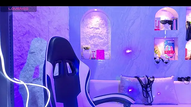 Snapshot of Sophia_tf chatting on 7, 3, 2026 Sophia tf online show from 7, 3, 2026