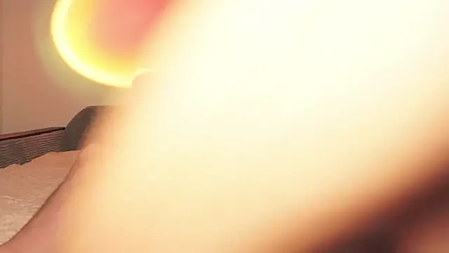 Snapshot of chriss_alise chatting on 18, 4, 2026 chriss alise online show from 18, 4, 2026