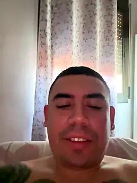 Snapshot of davidxxx099 chatting on 27, 10, 2025 davidxxx099 online show from 27, 10, 2025