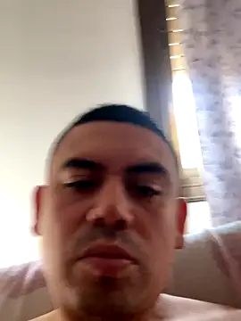 Snapshot of davidxxx099 chatting on 6, 1, 2026 davidxxx099 online show from 6, 1, 2026