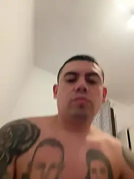 Snapshot of davidxxx099 chatting on 12, 1, 2026 davidxxx099 online show from 12, 1, 2026