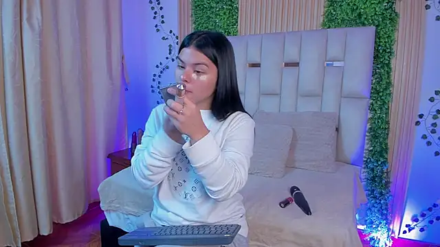 Snapshot of Jade_Nmm chatting on 16, 1, 2026 Jade Nmm online show from 16, 1, 2026