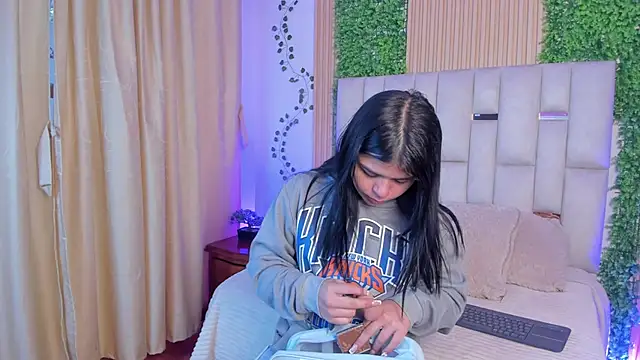 Snapshot of Jade_Nmm chatting on 7, 2, 2026 Jade Nmm online show from 7, 2, 2026