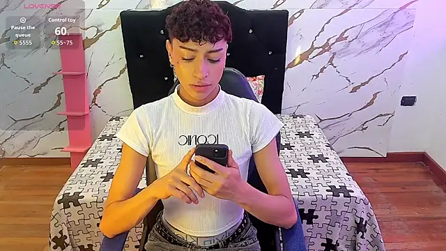 owen sexy25 online show from 24, 9, 2025