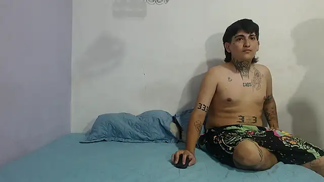 onixandghosty1 online show from 18, 12, 2025