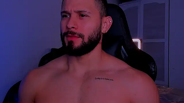 Snapshot of andrewcorey1 chatting on 12, 10, 2025 andrewcorey1 online show from 12, 10, 2025