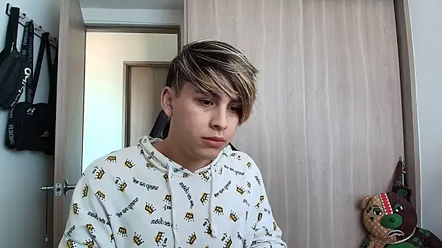 Snapshot of brunothompson3 chatting on 21, 9, 2025 brunothompson3 online show from 21, 9, 2025