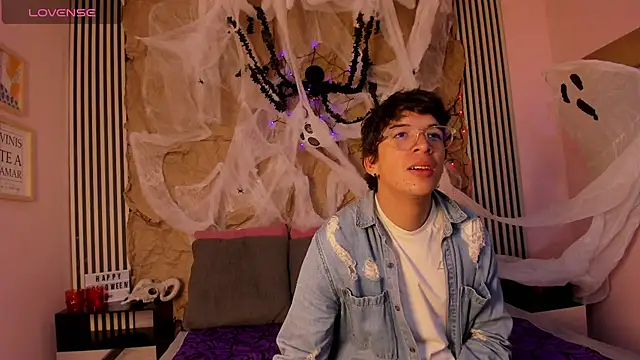 Desire Ecstasy online show from 24, 10, 2025