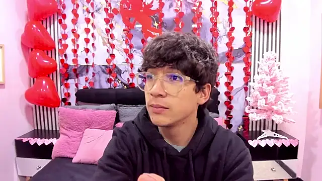 Snapshot of Desire_Ecstasy chatting on 7, 2, 2026 Desire Ecstasy online show from 7, 2, 2026