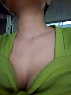 Snapshot of Nice-love chatting on 11, 9, 2025 Nice-love online show from 11, 9, 2025