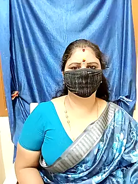 Snapshot of sushma26 chatting on 12, 10, 2025 sushma26 online show from 12, 10, 2025