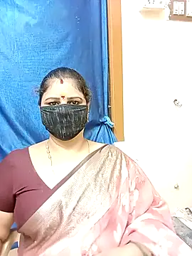 Snapshot of sushma26 chatting on 16, 10, 2025 sushma26 online show from 16, 10, 2025