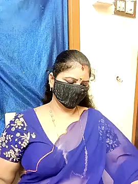 Snapshot of sushma26 chatting on 19, 10, 2025 sushma26 online show from 19, 10, 2025