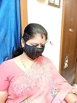 Snapshot of sushma26 chatting on 12, 11, 2025 sushma26 online show from 12, 11, 2025