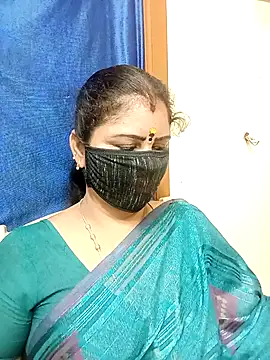 Snapshot of sushma26 chatting on 15, 11, 2025 sushma26 online show from 15, 11, 2025