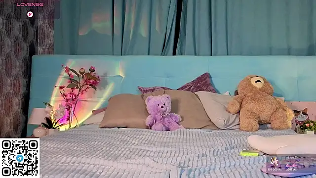 Aurora Bennet online show from 9, 2, 2026