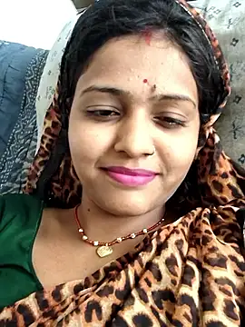 AnanyaKapoor89 online show from 21, 10, 2025