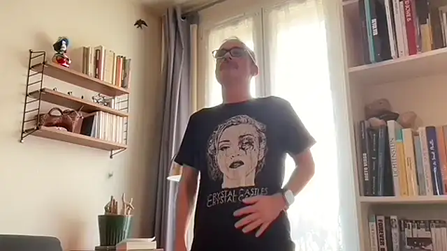 Snapshot of Milkywaymen chatting on 18, 10, 2025 Milkywaymen online show from 18, 10, 2025