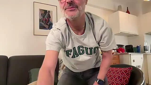 Snapshot of Milkywaymen chatting on 2, 5, 2026 Milkywaymen online show from 2, 5, 2026