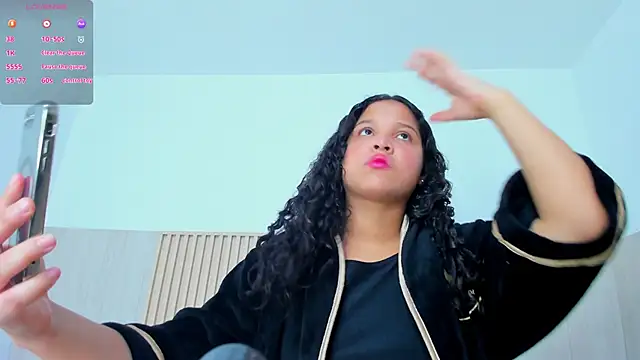 Snapshot of alena_brown_ chatting on 25, 11, 2025 alena brown online show from 25, 11, 2025