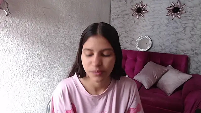 Evagirl69 online show from 4, 6, 2026
