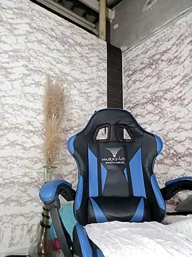 Snapshot of AlisSon__hot chatting on 21, 11, 2025 AlisSon hot online show from 21, 11, 2025