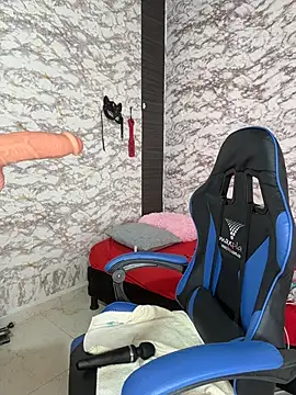 Snapshot of AlisSon__hot chatting on 14, 12, 2025 AlisSon hot online show from 14, 12, 2025