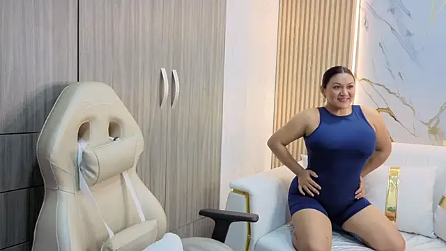 Snapshot of Madam_Hott chatting on 25, 9, 2025 Madam Hott online show from 25, 9, 2025