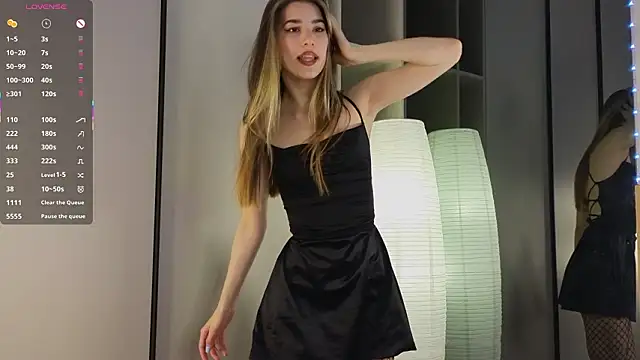 Quinavelle online show from 4, 3, 2026