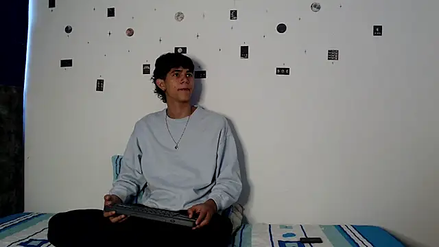 Snapshot of alexmark_ chatting on 26, 3, 2026 alexmark online show from 26, 3, 2026
