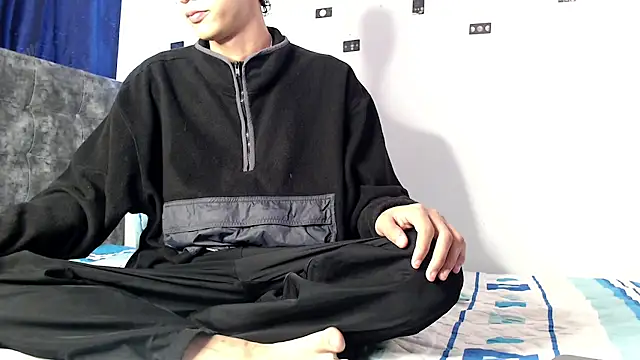 Snapshot of alexmark_ chatting on 7, 4, 2026 alexmark online show from 7, 4, 2026