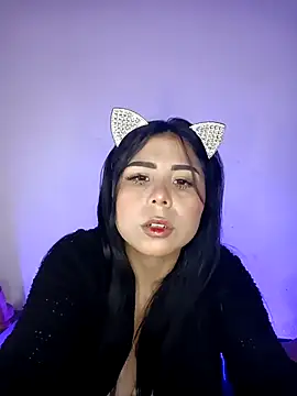 SiennaValera online show from 28, 10, 2025