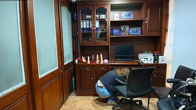 SexyRachel  online show from 5, 12, 2025