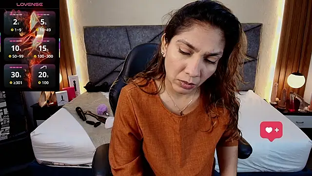 Snapshot of SexyRachel_ chatting on 8, 2, 2026 SexyRachel online show from 8, 2, 2026