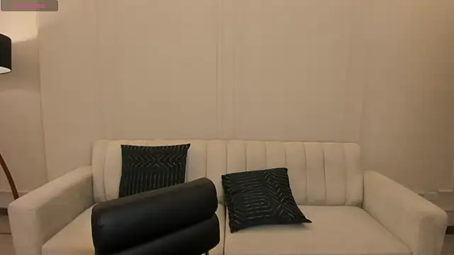 LeahNovac online show from 28, 11, 2025