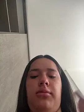 Luciaparker03 online show from 17, 7, 2026